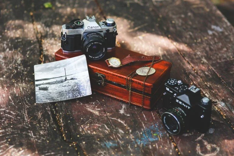 Turning Mining and Crafting Into an Art: Exploring the Beauty of Minecraft