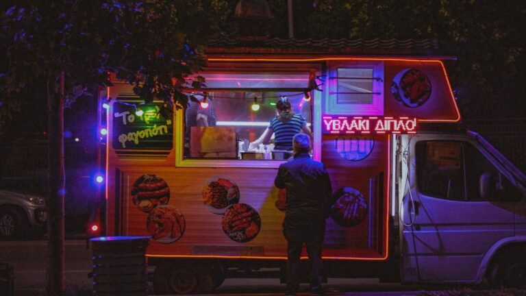 Checking Out the Endless Fun of Roblox: An Introduction to the Unique Virtual World Checking Out the Endless Fun of Roblox: An Introduction to the Unique Virtual World